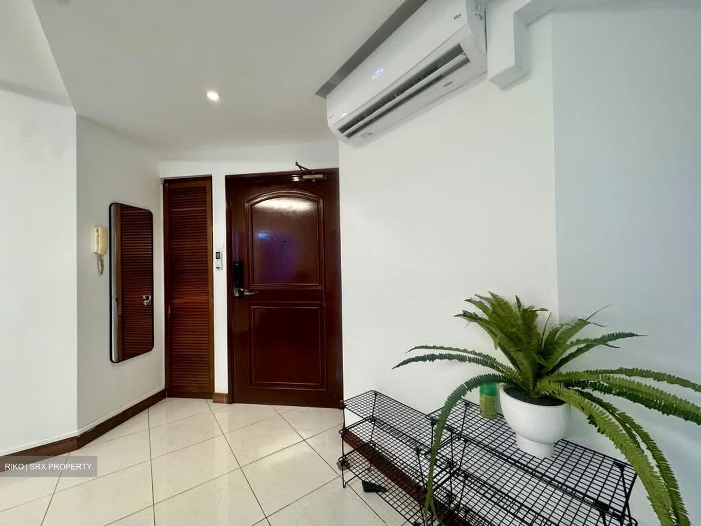 Melville Park (D18), Condominium #575937511